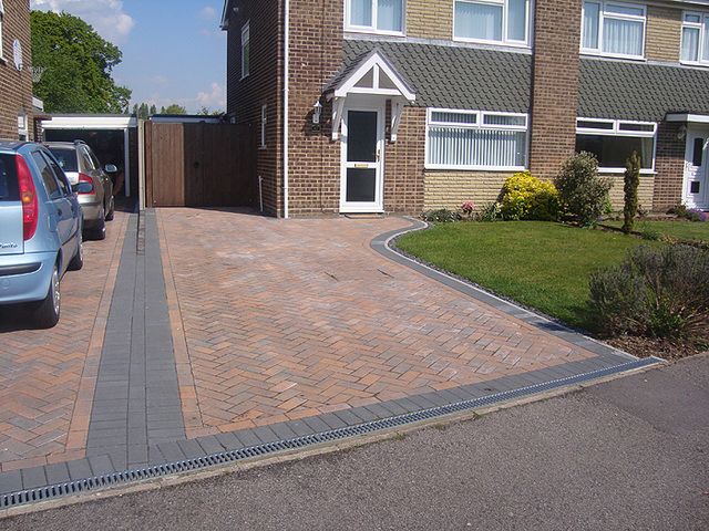 New block Paving Drive Sutton-In-Ashfield: Swipe To View More Images