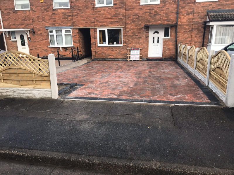 Block paving drive Nottingham: Swipe To View More Images