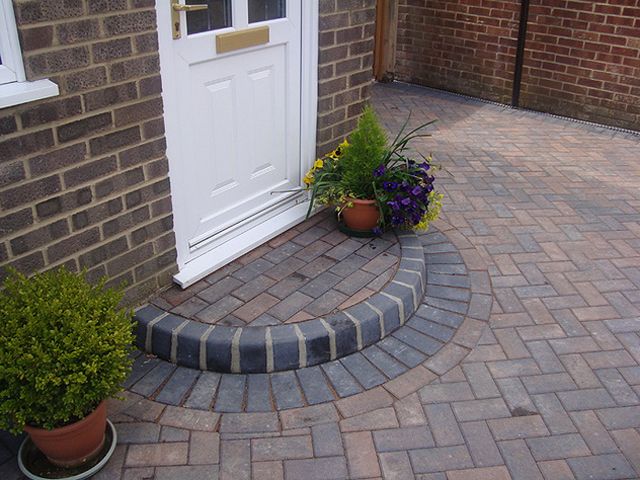 Block Paving Half Moon Step: Swipe To View More Images