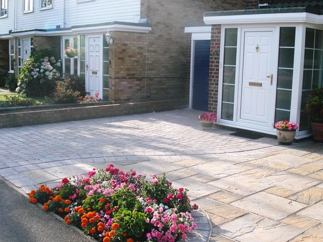 Driveway with Paving Slabs Hucknall: Swipe To View More Images