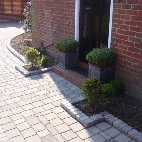 Driveway With Key kerbing Hucknall: Click Here To View Larger Image